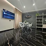Elite
